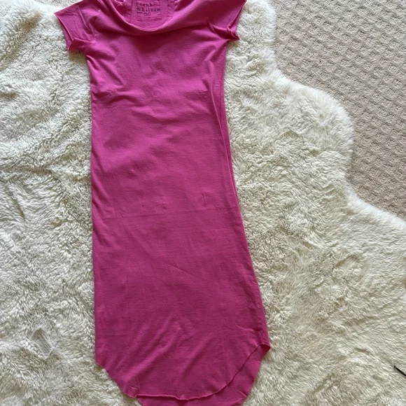 Frank and Eileen HARPER Bougainvillea, Heritage Jersey Perfect Tee T-Shirt Dress - Picture 5 of 5